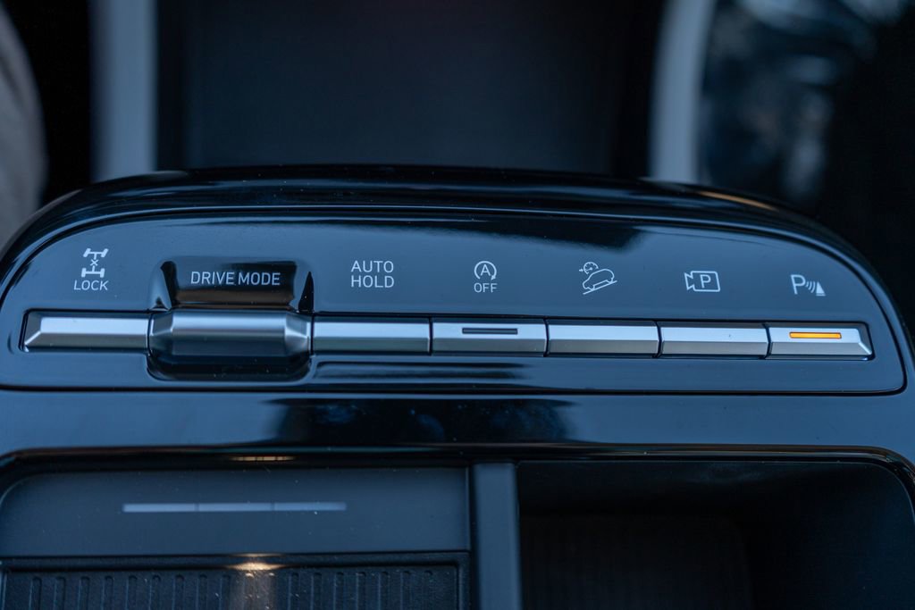 New 2025 Hyundai Tucson Limited image 32