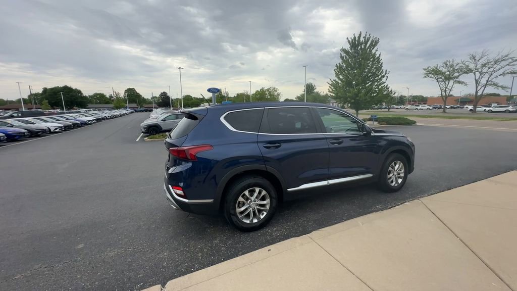 Used 2019 Hyundai Santa Fe SE FWD image 8