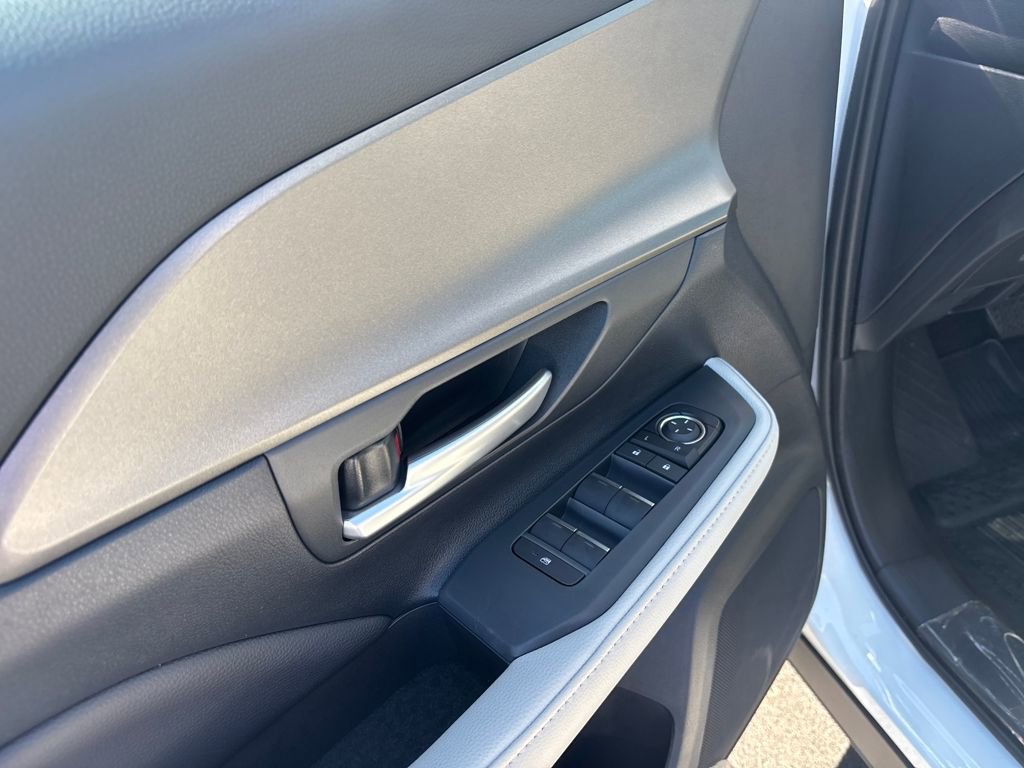 New 2026 Toyota Grand Highlander XLE image 11