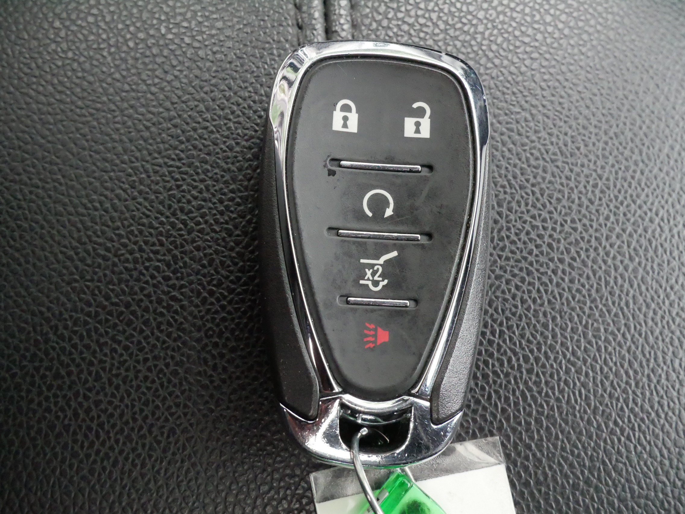 Used 2018 Chevrolet Equinox Premier AWD/4WD image 32