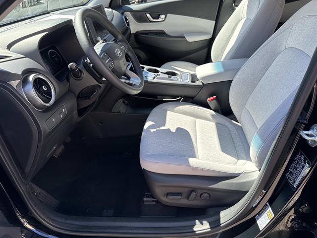 Used 2023 Hyundai Kona SE w/ Cargo Package FWD image 16
