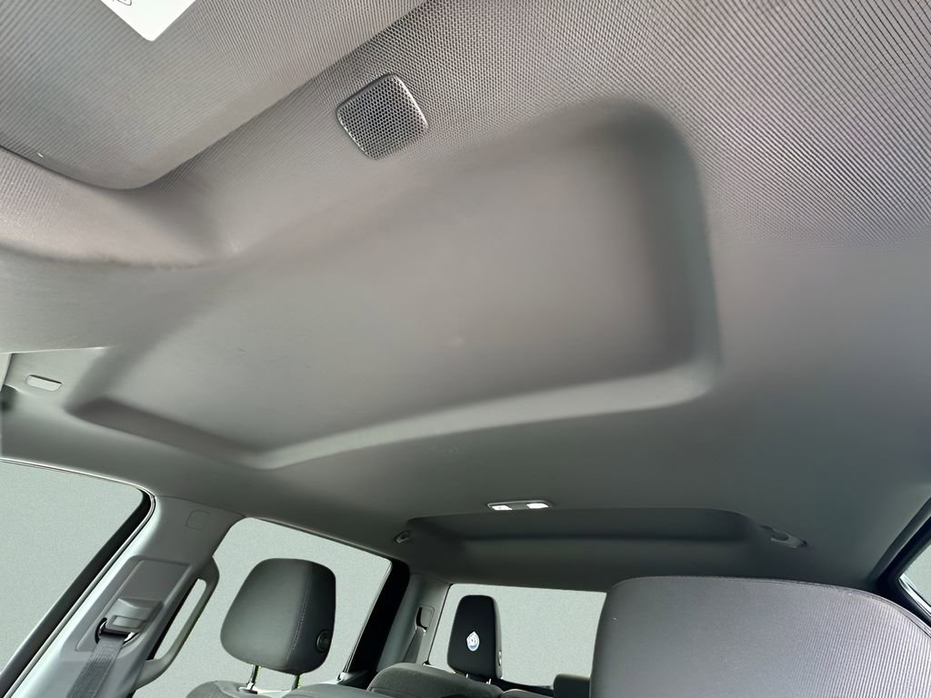 Used 2023 Chevrolet Silverado 1500 LT AWD/4WD image 21