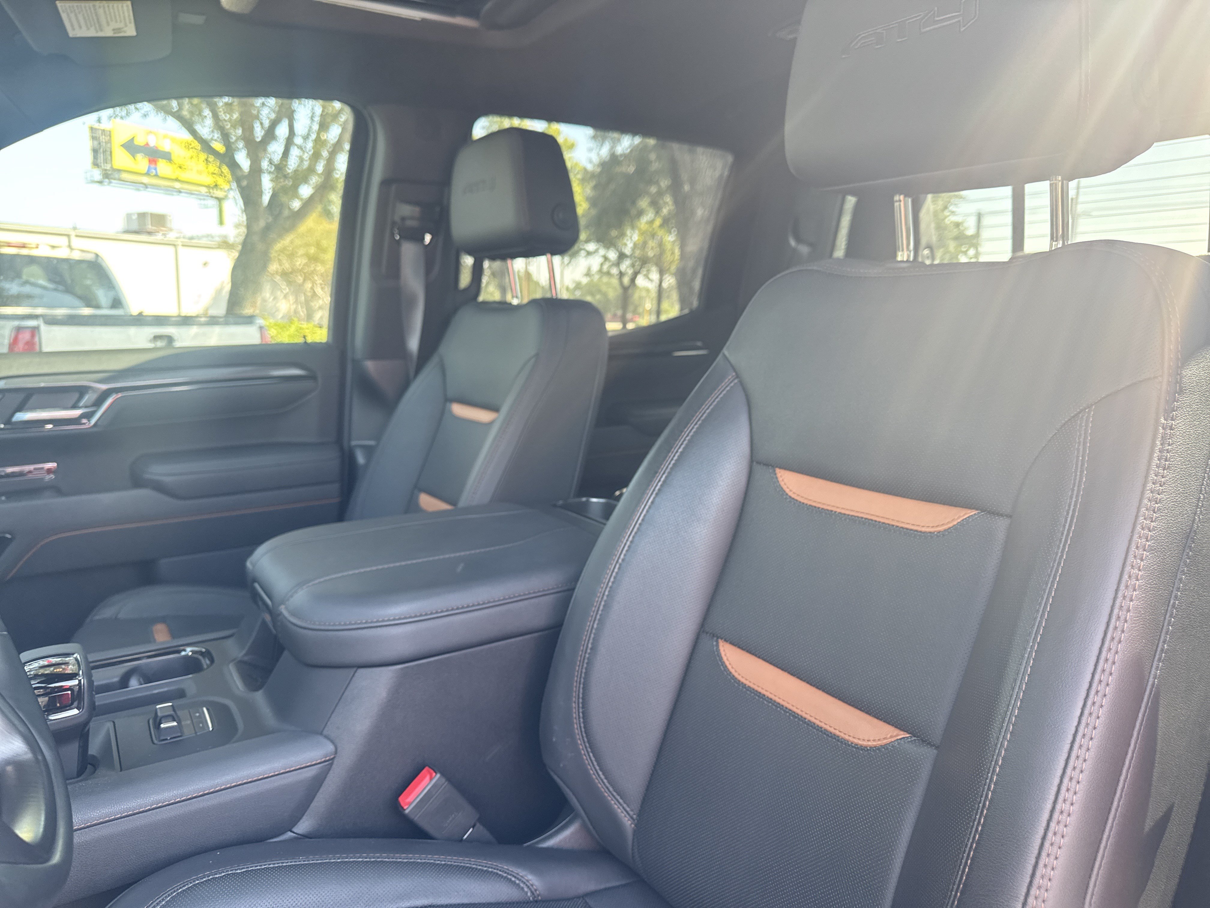 Used 2026 GMC Sierra 1500 AT4 w/ AT4 Premium Package AWD/4WD image 6
