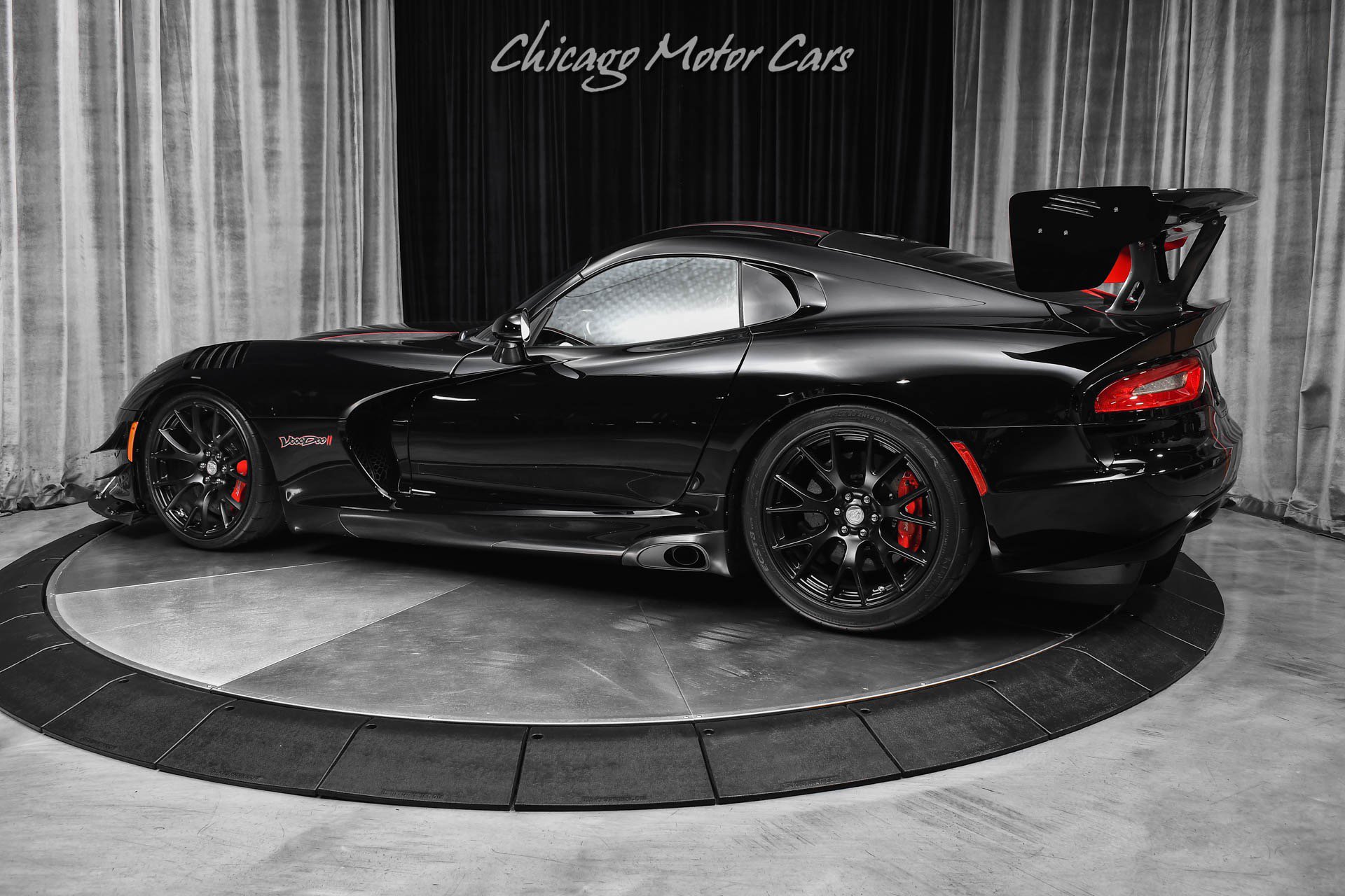 Used 2017 Dodge Viper GTC w/ ACR Package RWD image 3