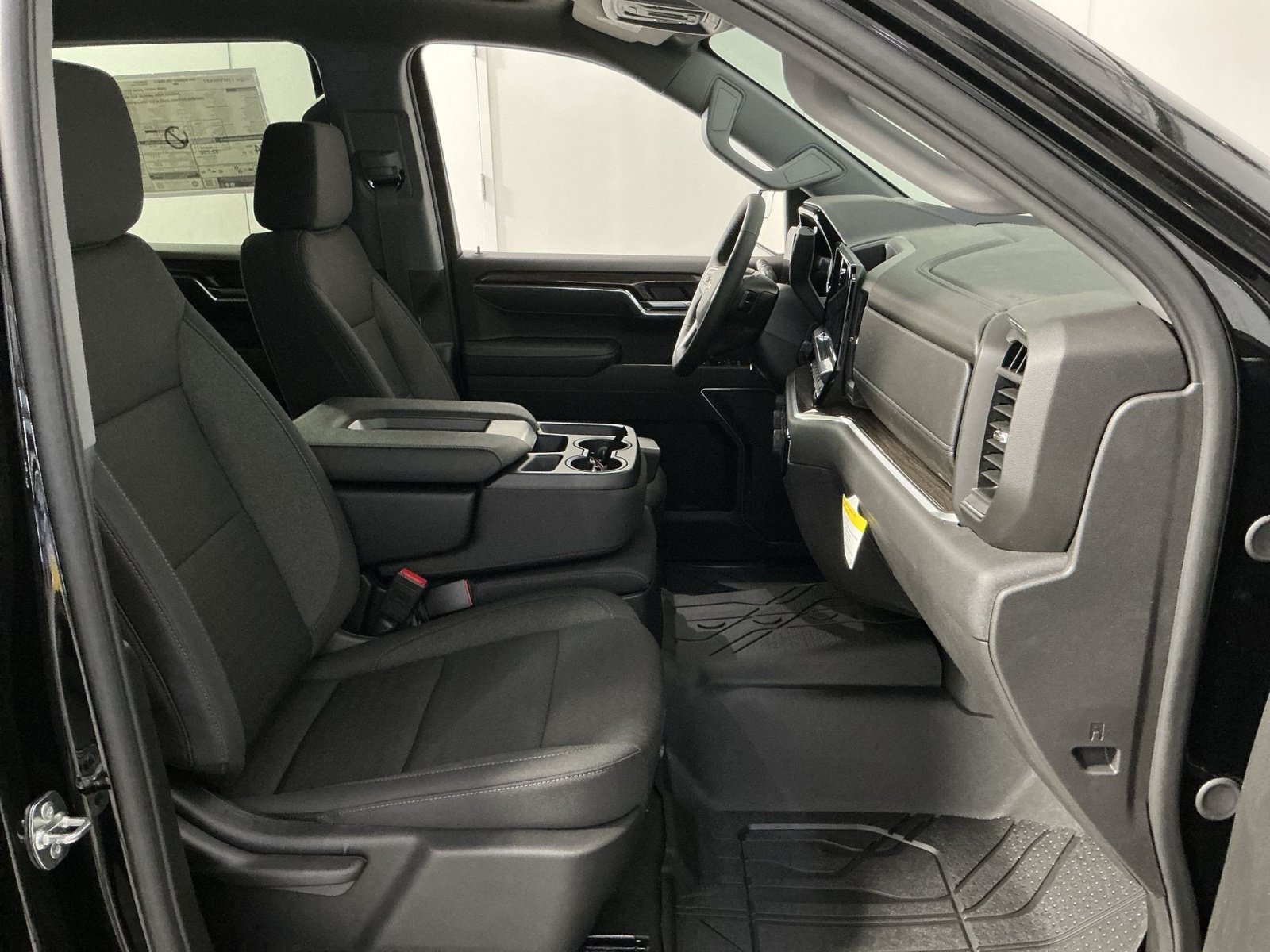 New 2026 Chevrolet Silverado 1500 LT w/ All Star Edition Plus AWD/4WD image 25