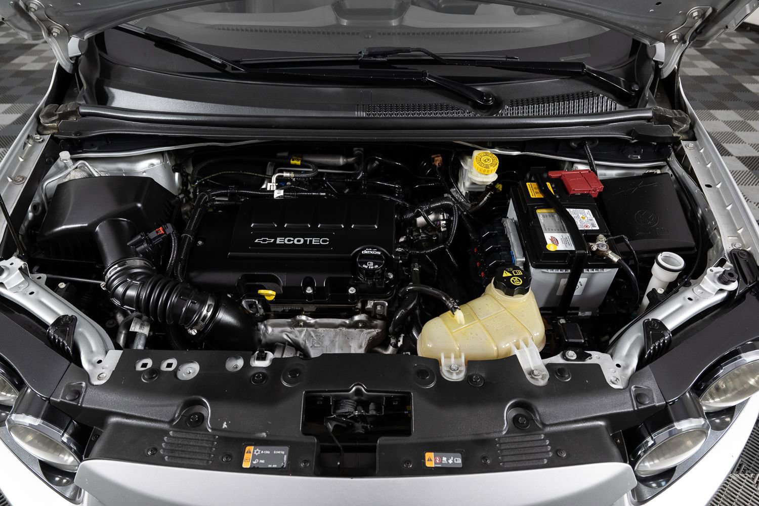 Used 2015 Chevrolet Sonic LTZ image 40