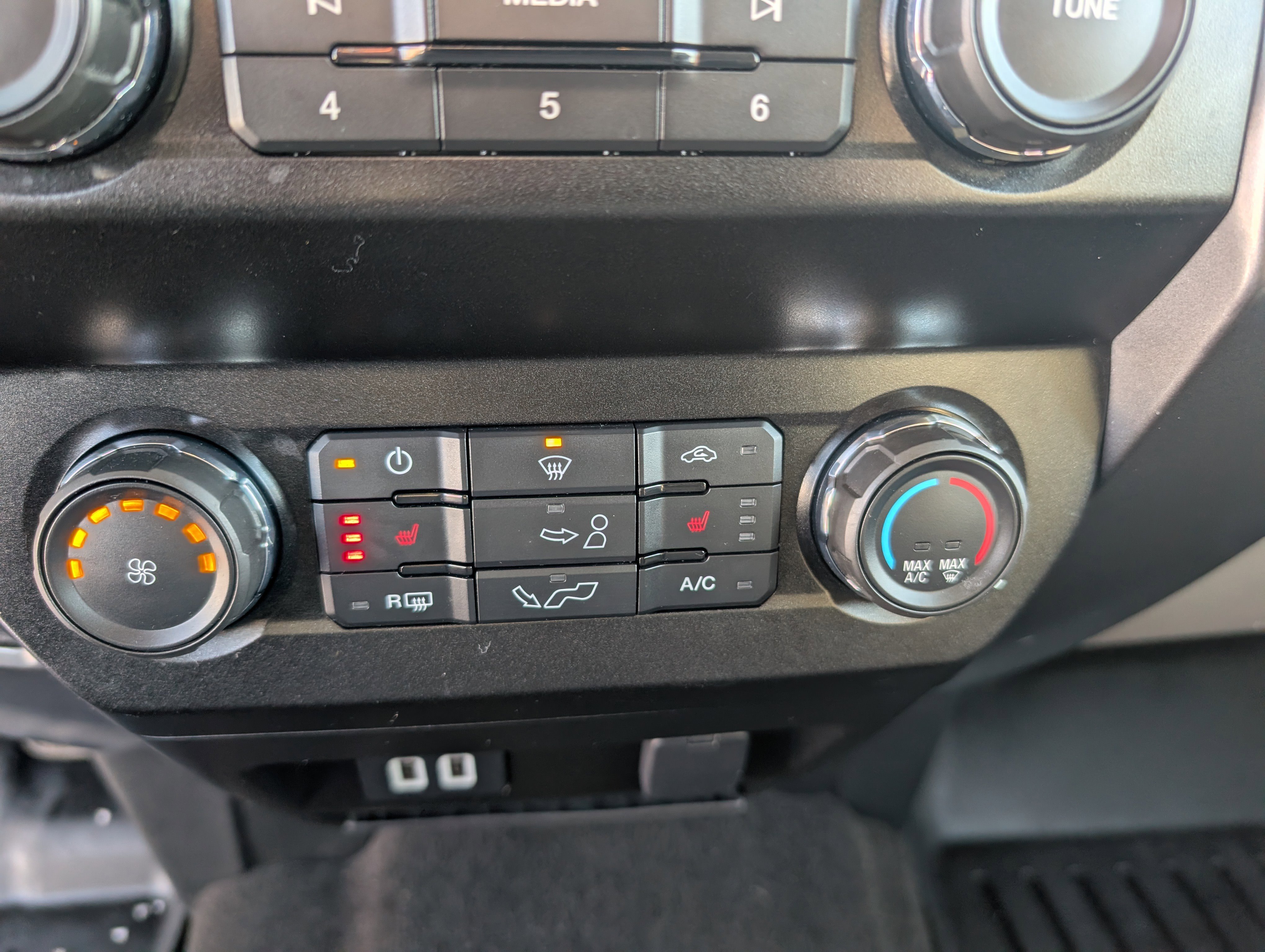 Used 2020 Ford F150 XLT w/ Equipment Group 302A Luxury image 21