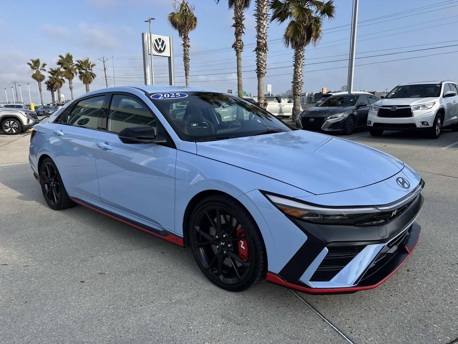 Used 2025 Hyundai Elantra N Base image 3