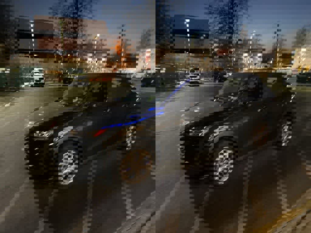 Used 2023 Honda HR-V LX image 2