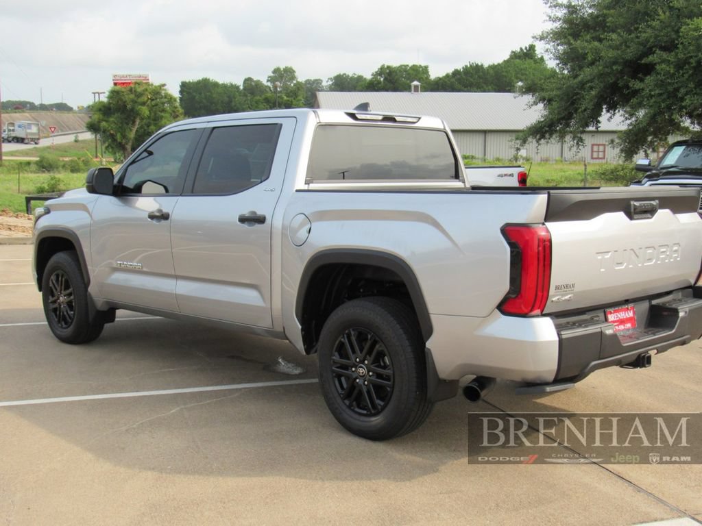 Used 2025 Toyota Tundra SR5 AWD/4WD image 7