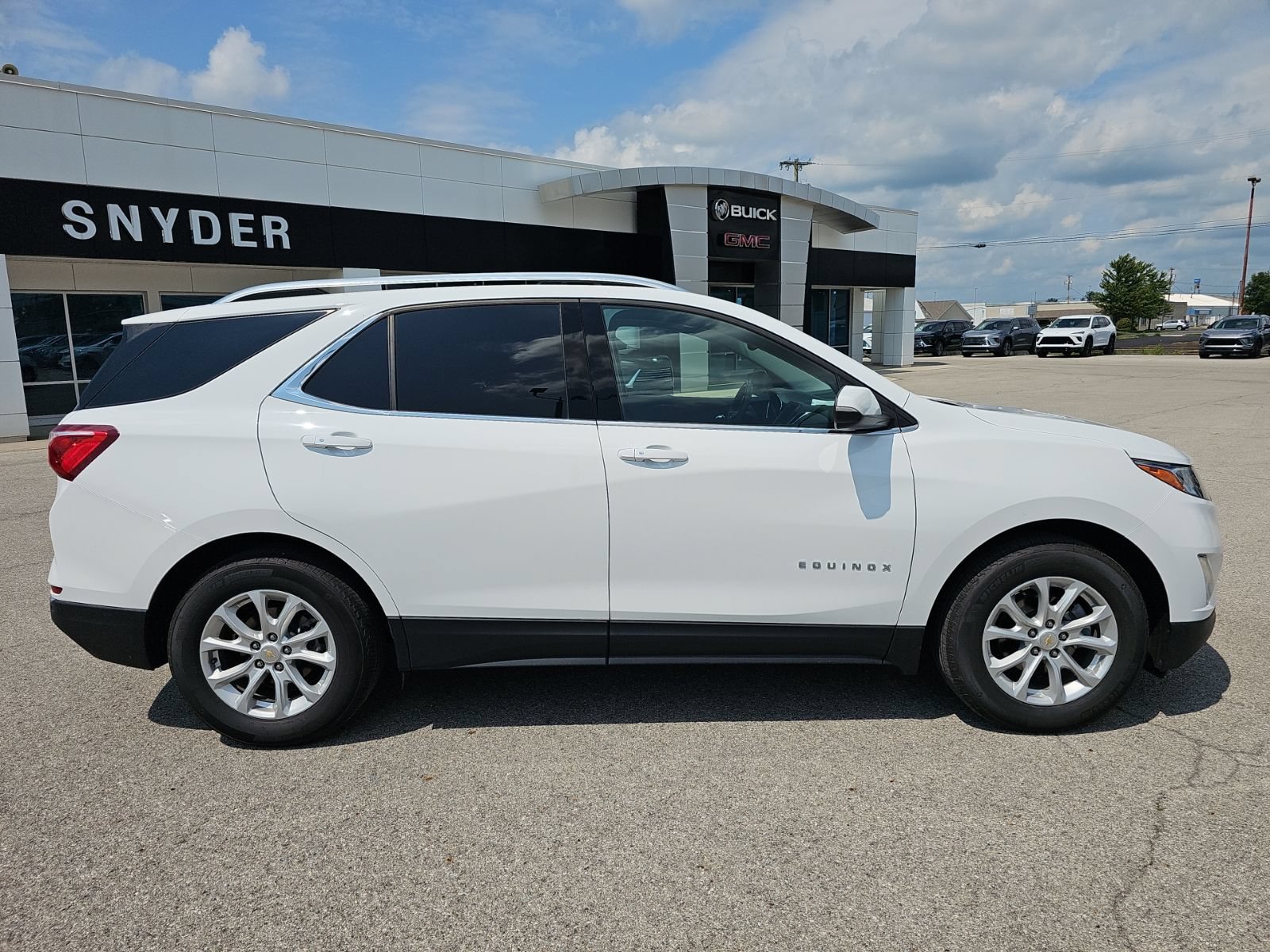 Used 2019 Chevrolet Equinox LT FWD image 8