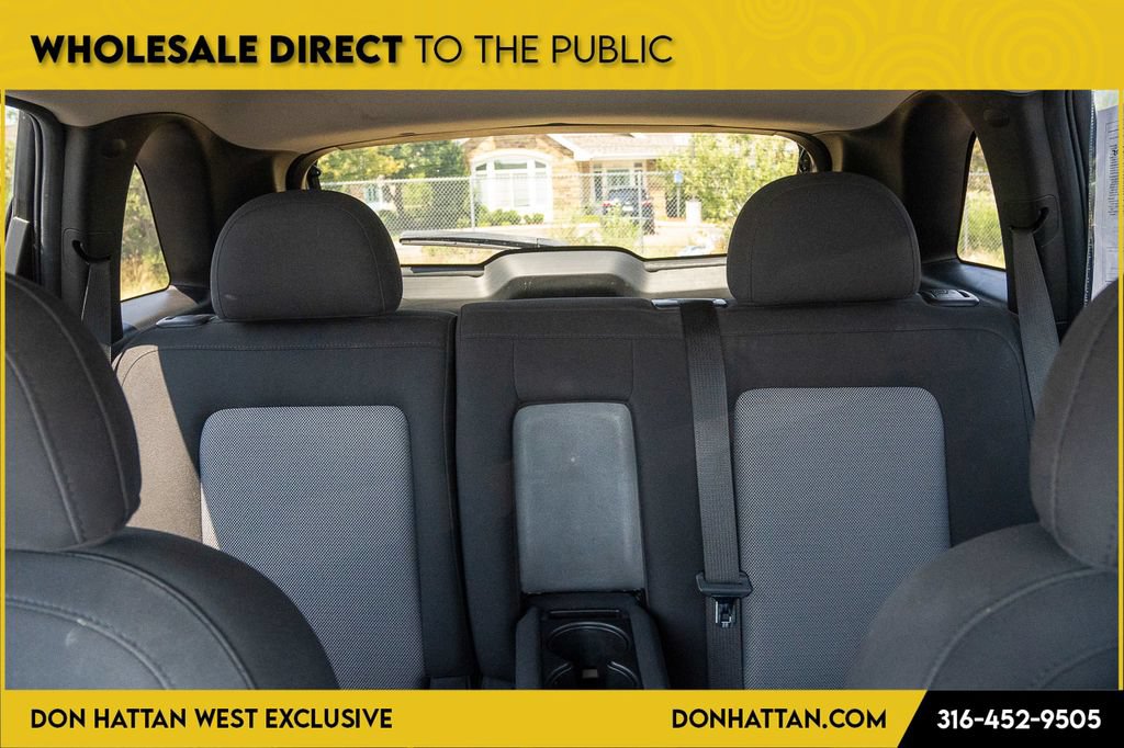 Used 2012 Chevrolet Captiva Sport LS FWD image 18