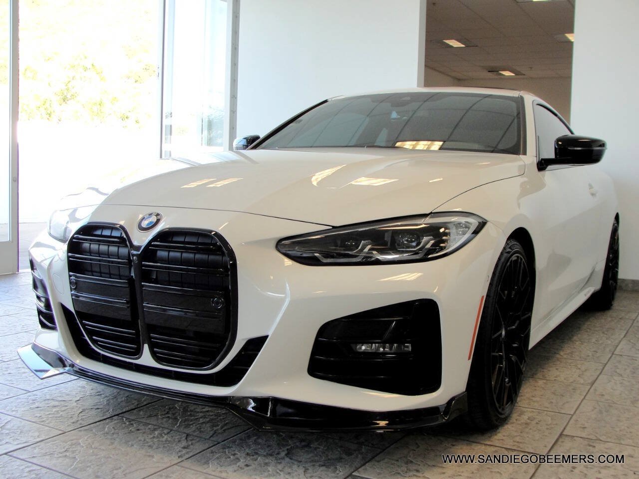 Used 2023 BMW 430i Coupe w/ M Sport Package RWD image 25