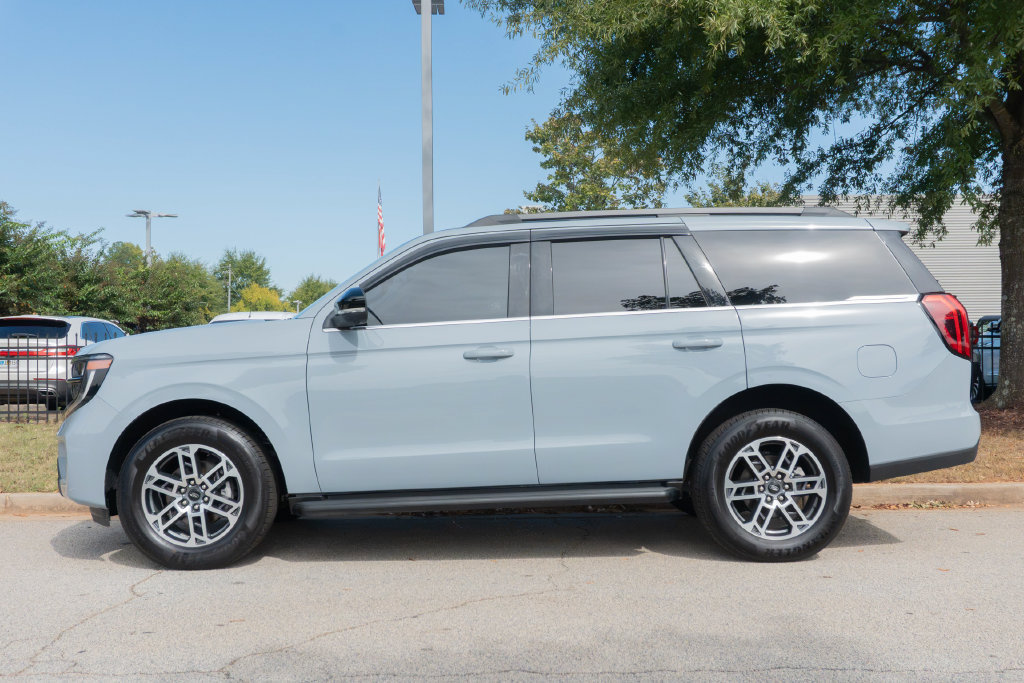 Used 2025 Ford Expedition Active RWD image 19