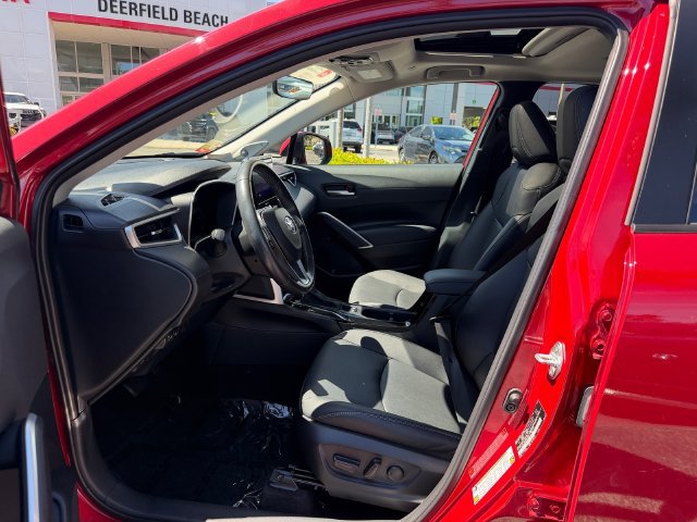 Used 2023 Toyota Corolla Cross XLE w/ Convenience Package AWD/4WD image 9
