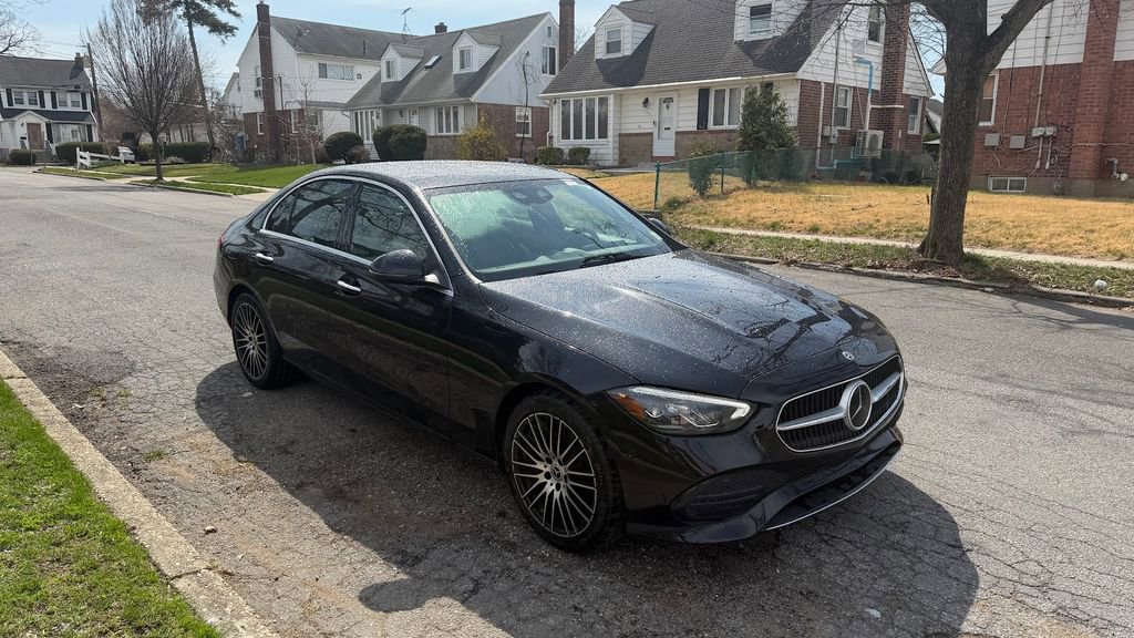 Used 2025 Mercedes-Benz C 300 Sedan image 4