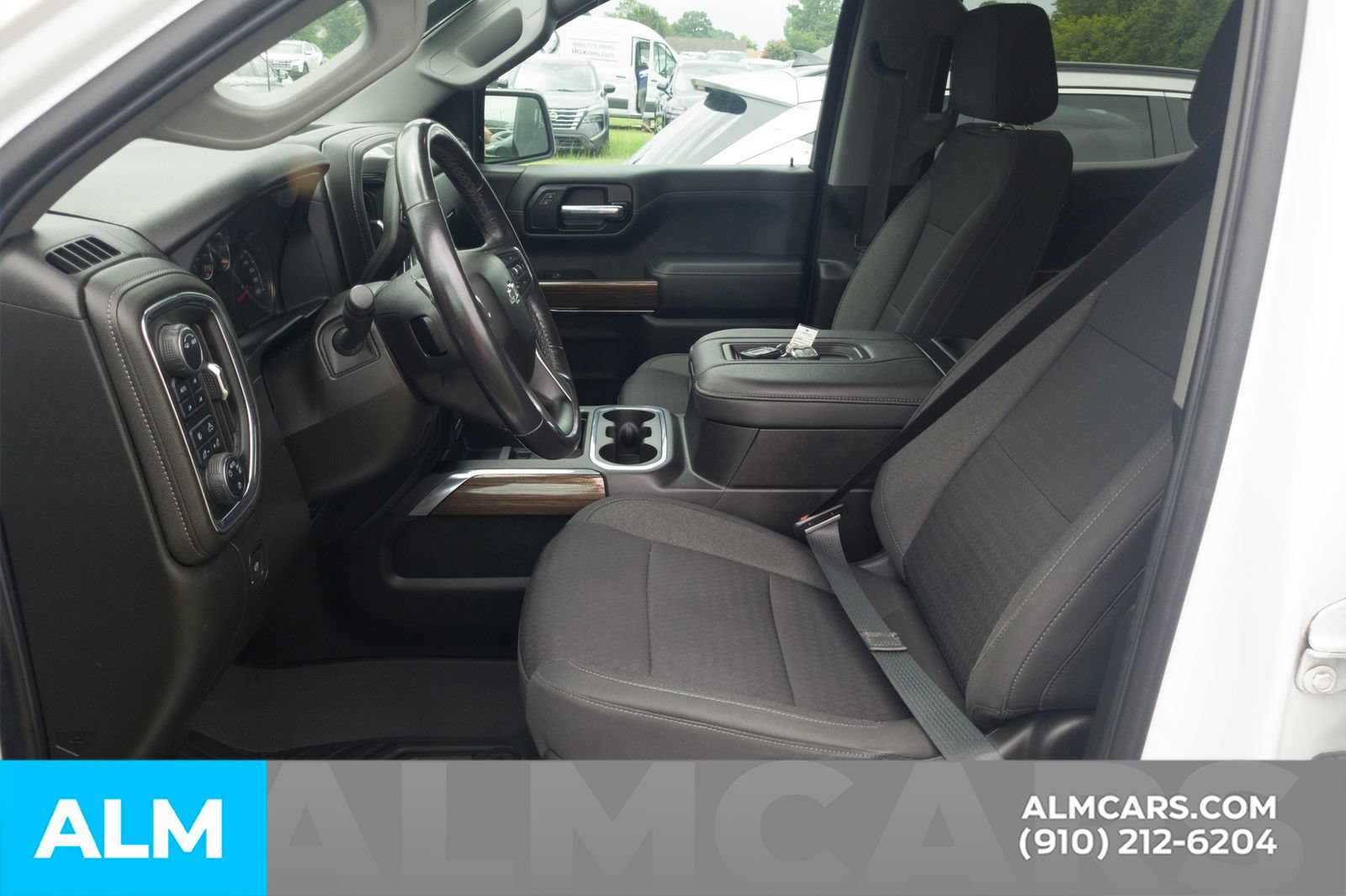 Used 2021 Chevrolet Silverado 1500 LT Trail Boss w/ Bed Protection Package AWD/4WD image 6
