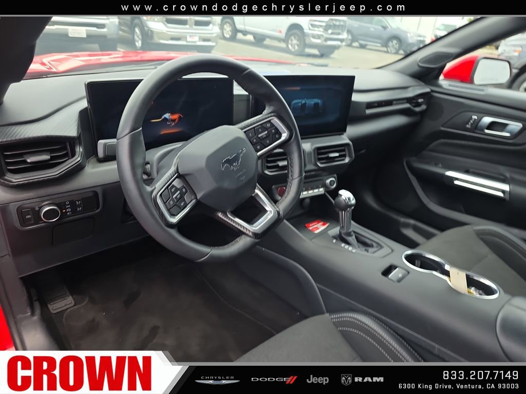 Used 2025 Ford Mustang Convertible image 10