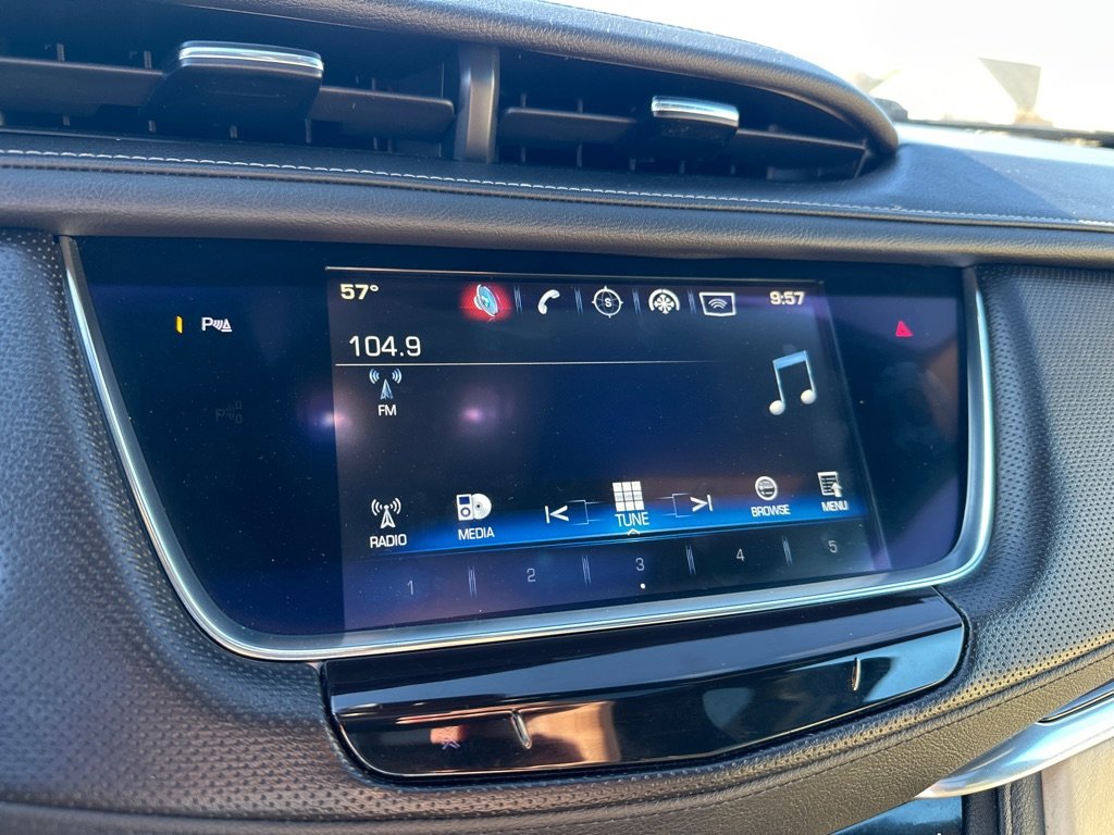 Used 2017 Cadillac XT5 Luxury w/ Driver Awareness Package image 17