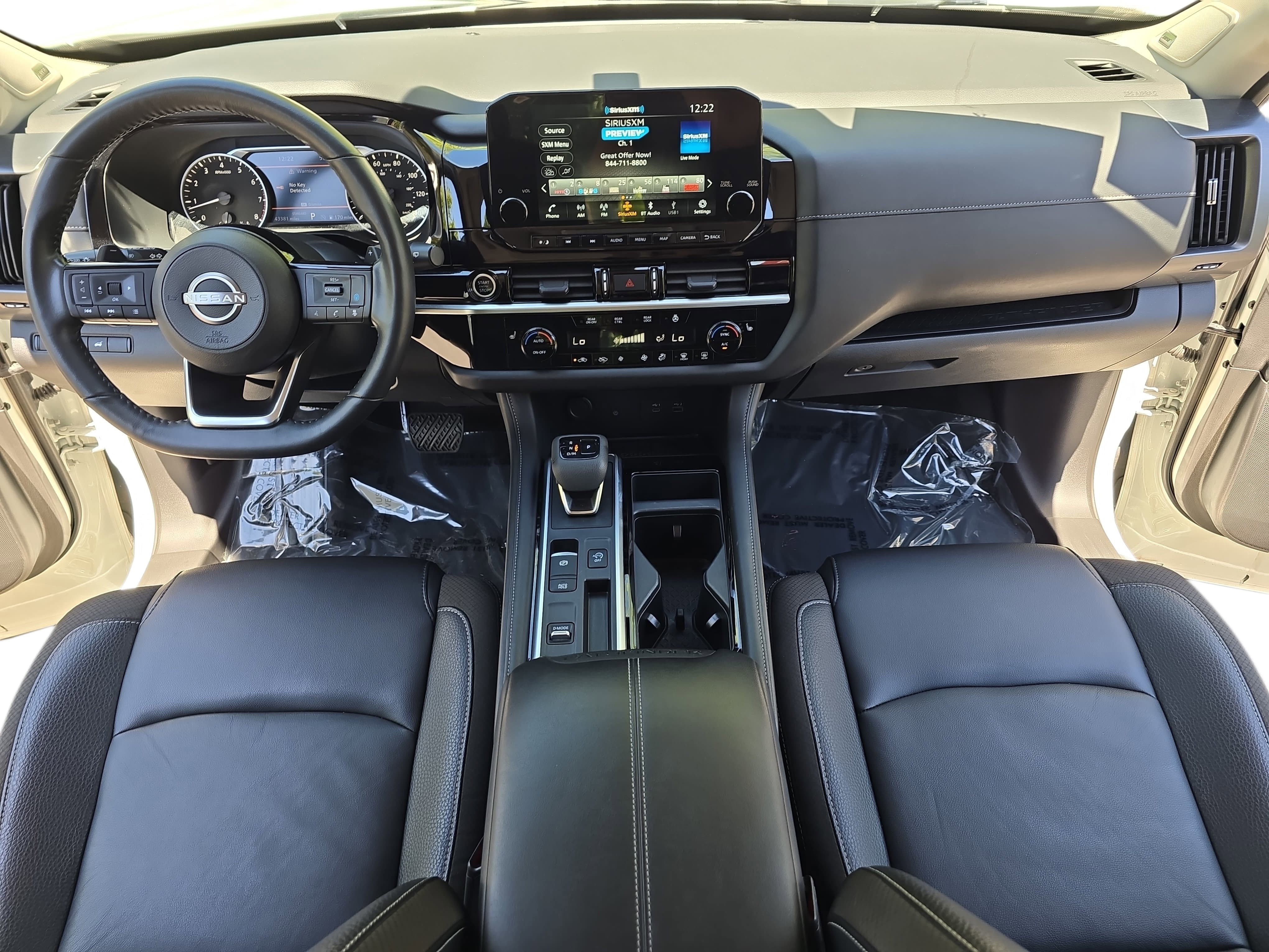 Certified 2023 Nissan Pathfinder SL w/ SL Premium Package FWD image 9