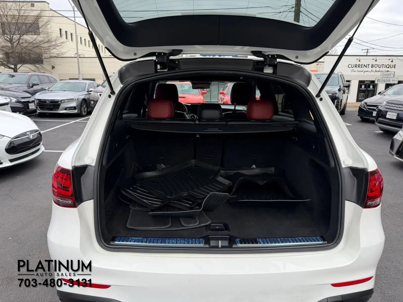 Used 2021 Mercedes-Benz GLC 300 4MATIC image 21