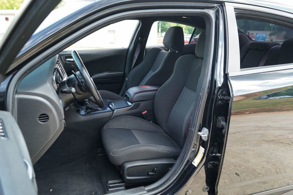 Used 2021 Dodge Charger R/T w/ Blacktop Package RWD image 7