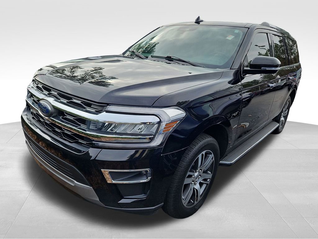 Used 2023 Ford Expedition Limited image 2