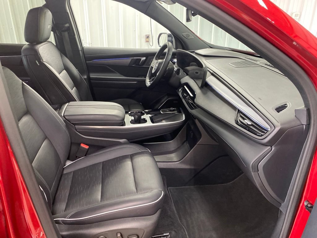 Used 2026 Buick Enclave Sport Touring AWD/4WD image 16