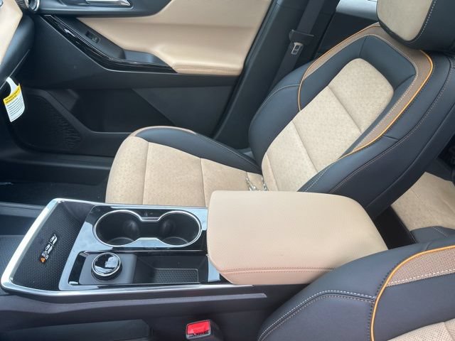 New 2026 Chevrolet Equinox ACTIV w/ Convenience Package III FWD image 12