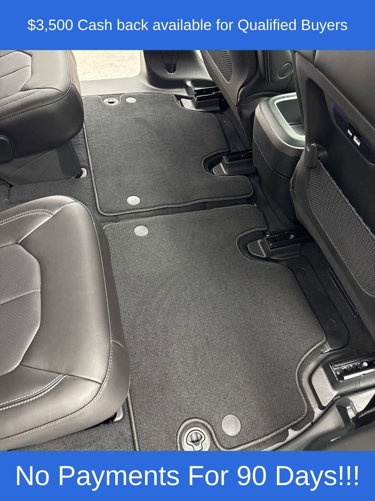 New 2026 Chrysler Pacifica Select w/ S Appearance Package image 30