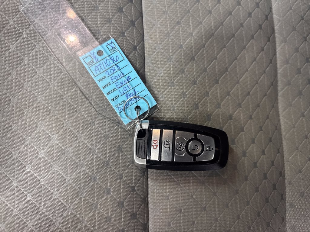 Used 2023 Ford Escape Active AWD/4WD image 30