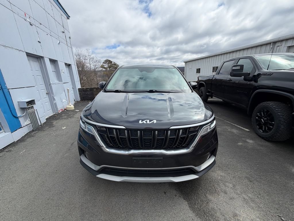 Used 2022 Kia Carnival LX FWD image 8