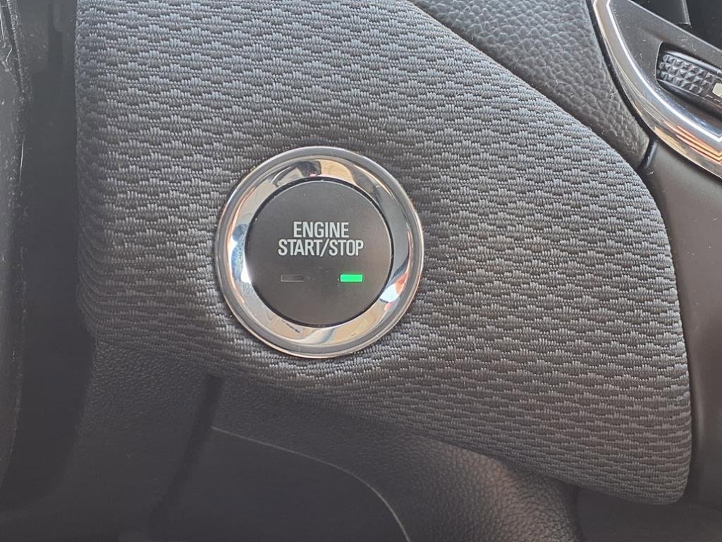 Used 2018 Chevrolet Cruze LT w/ Convenience Package image 14