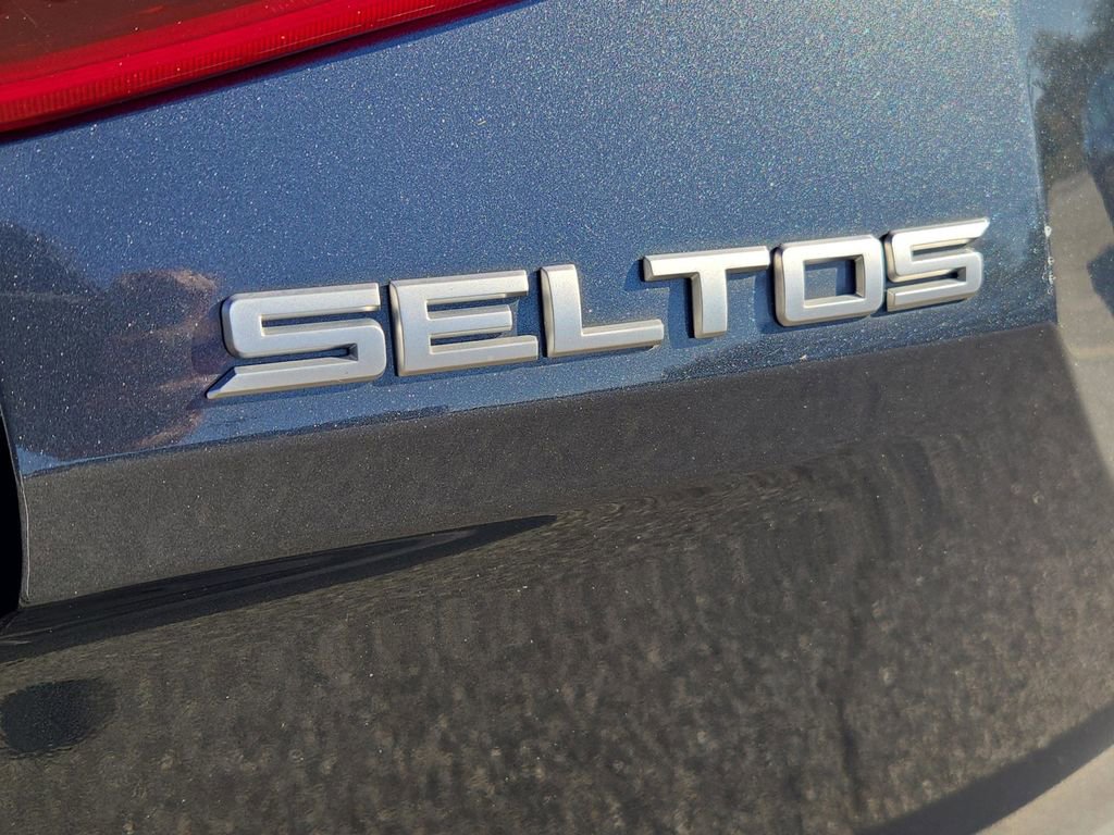 Certified 2023 Kia Seltos S w/ Navigation Package image 12