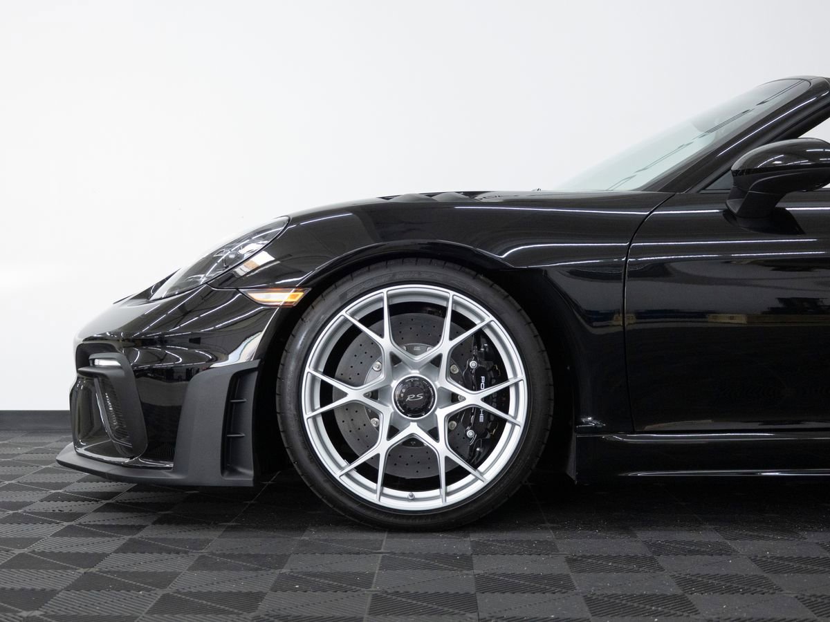 Certified 2025 Porsche 718 Boxster Spyder RS RWD image 11