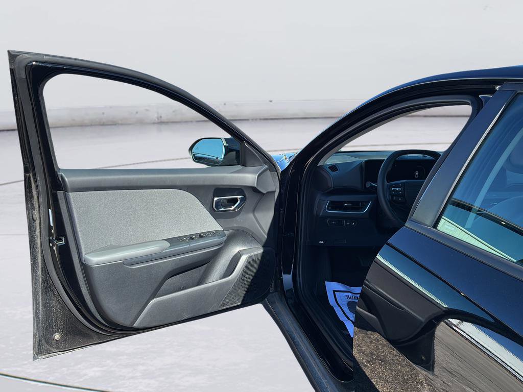 Certified 2025 Kia K4 EX FWD image 34