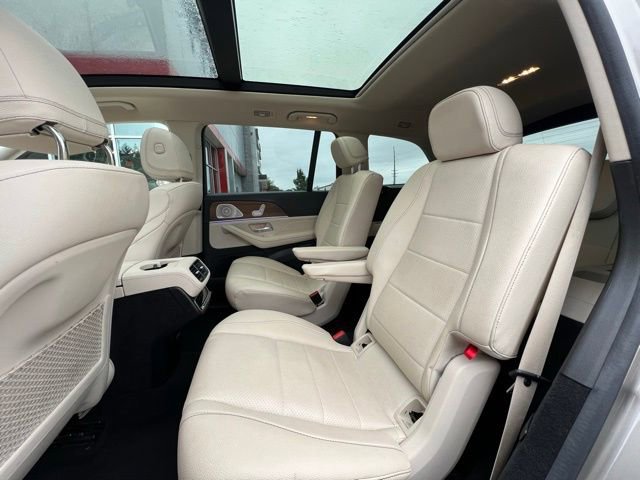 Used 2023 Mercedes-Benz GLS 450 4MATIC image 11