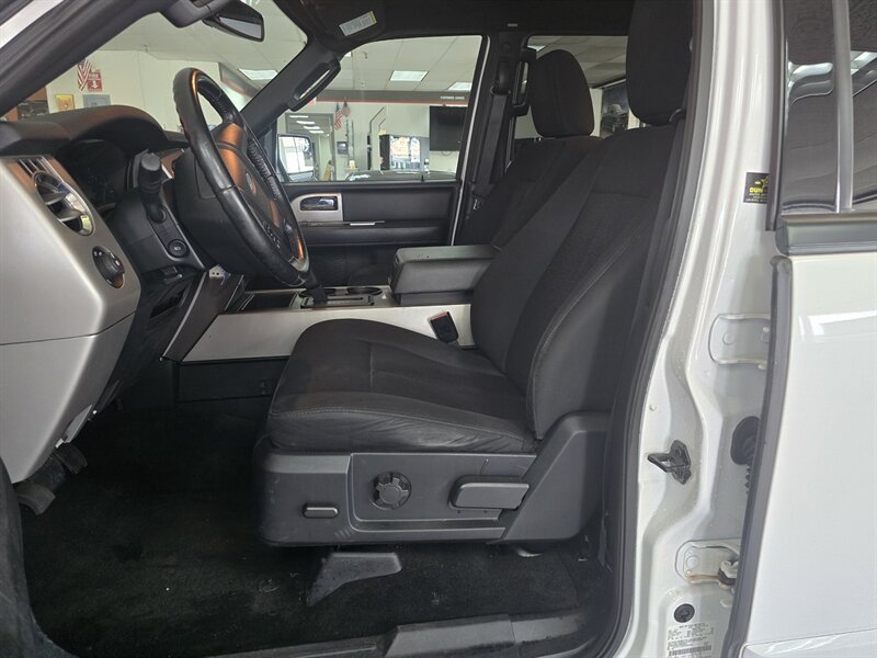 Used 2017 Ford Expedition EL XLT AWD/4WD image 12