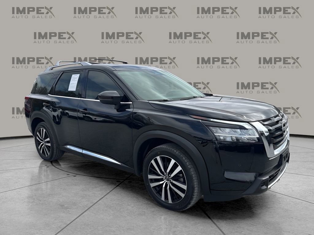 Used 2023 Nissan Pathfinder Platinum w/ Cargo Package AWD/4WD image 7