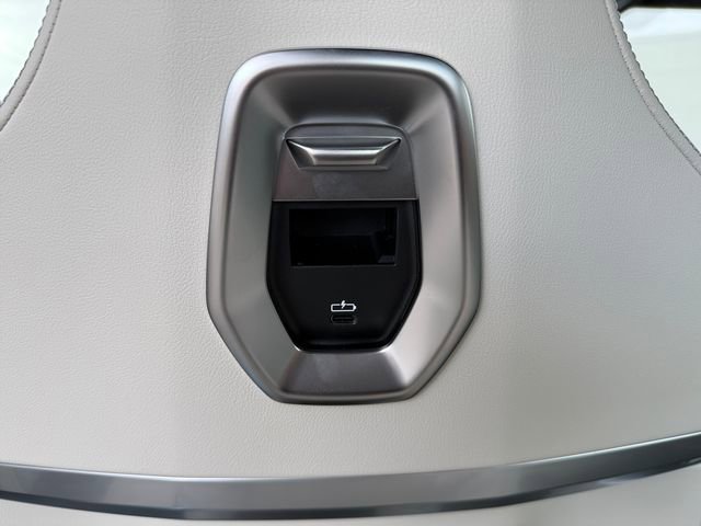 New 2026 BMW 750e xDrive w/ Executive Package AWD/4WD image 25