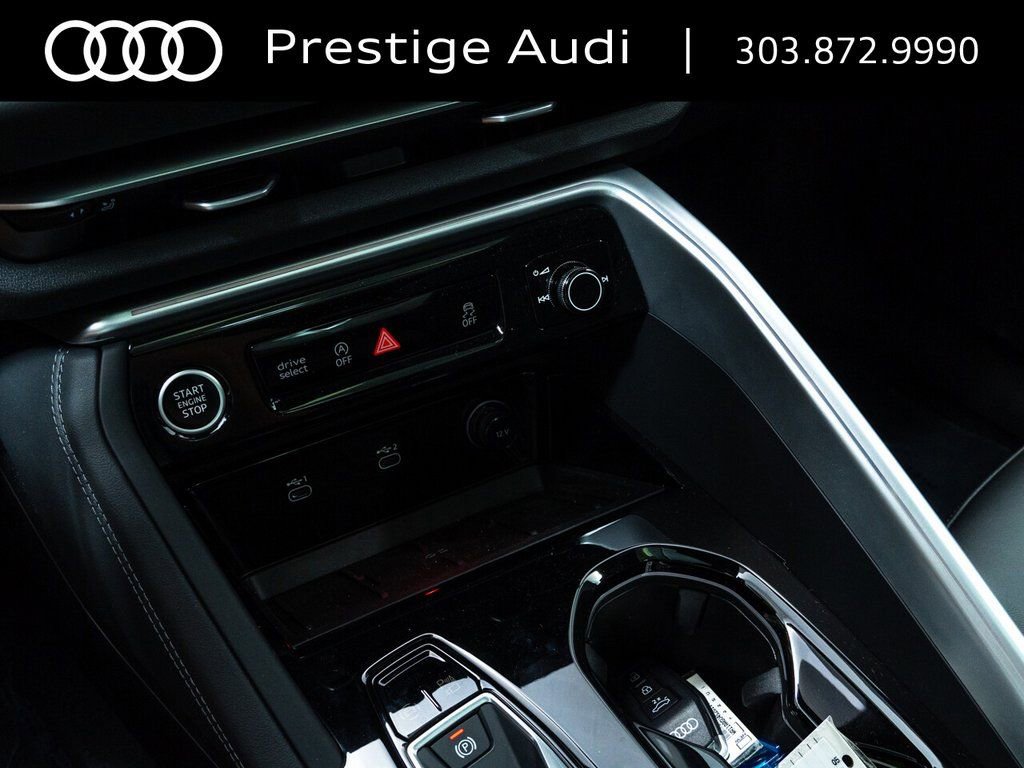 Used 2025 Audi Q5 Premium w/ Convenience Package image 16