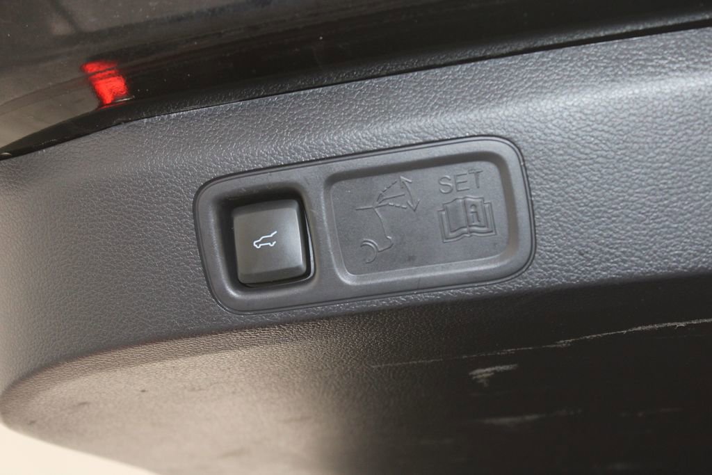 Used 2024 Ford Expedition Max Limited image 16