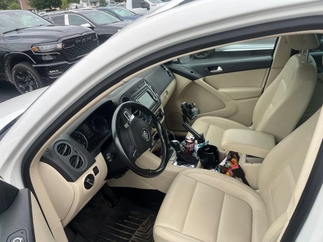 Used 2012 Volkswagen Tiguan SE AWD/4WD image 5