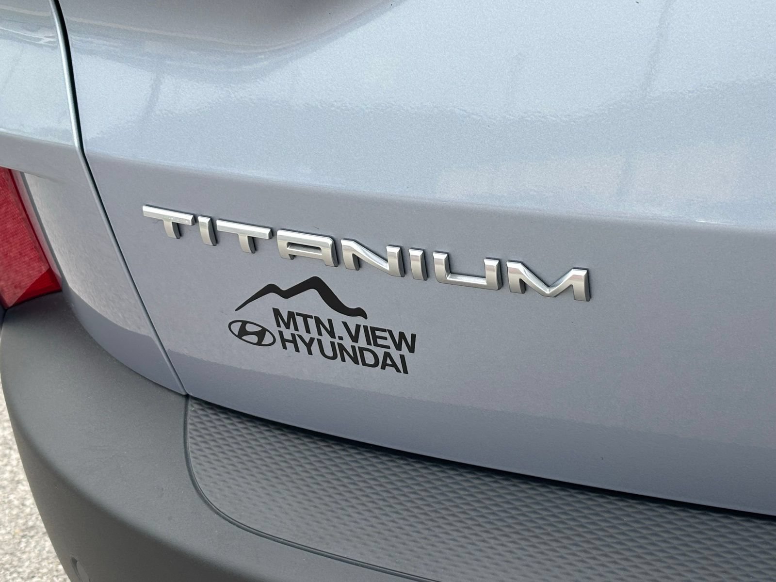 Used 2022 Ford Escape Titanium FWD image 28