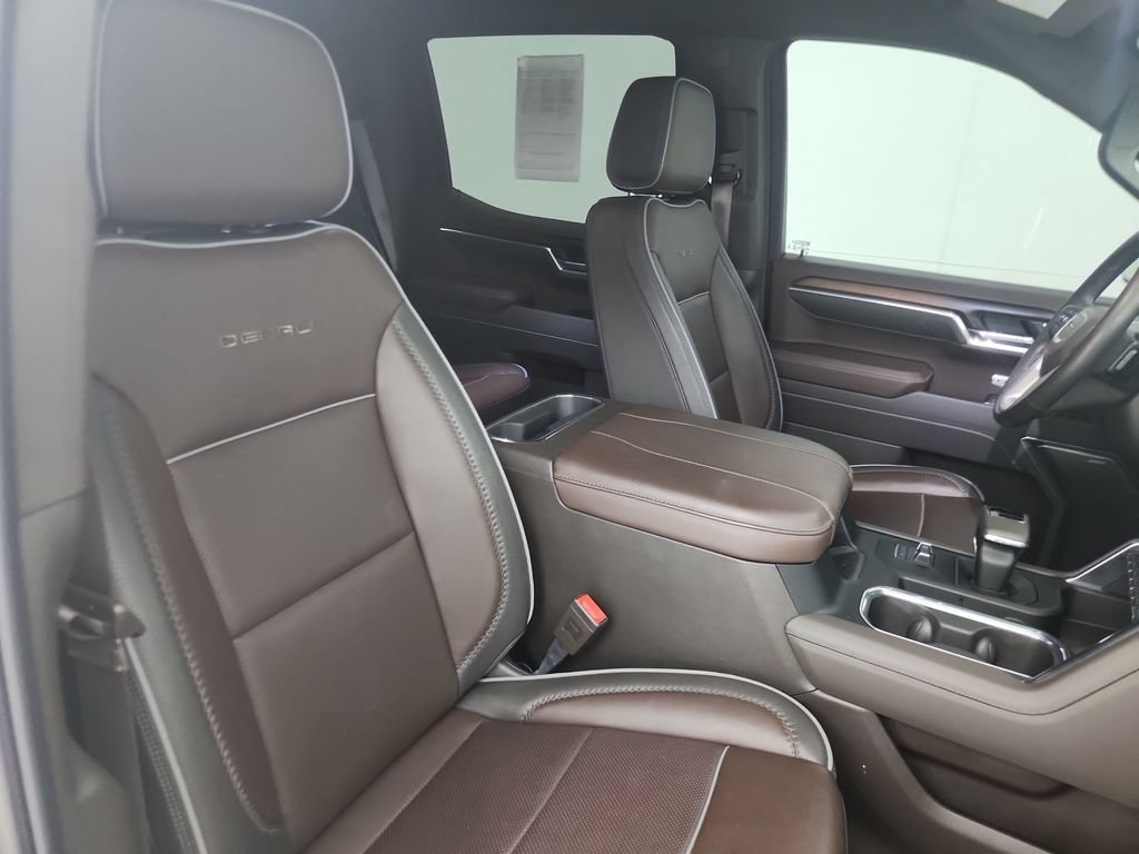 Used 2025 GMC Sierra 1500 Denali AWD/4WD image 24