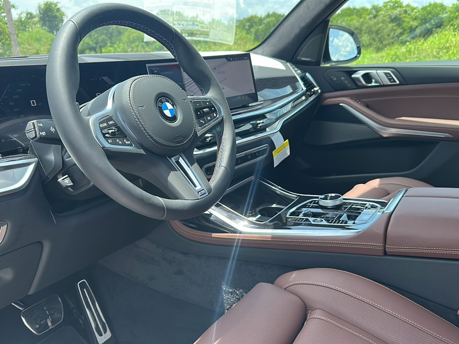 New 2026 BMW X7 M60i image 9