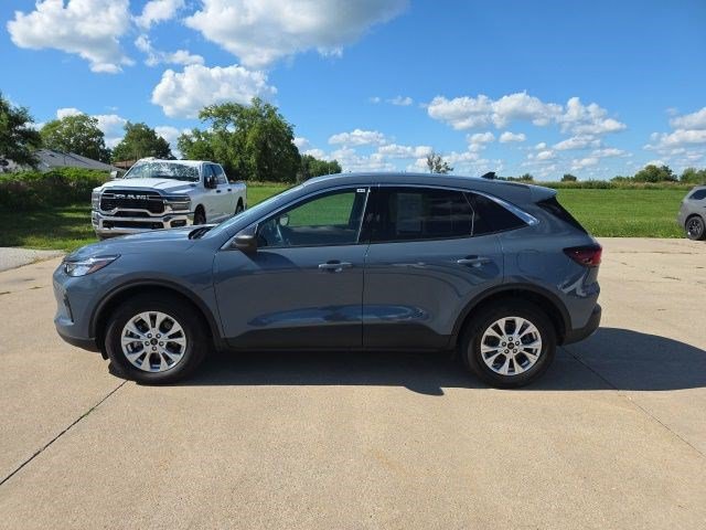 Used 2023 Ford Escape Active AWD/4WD image 5