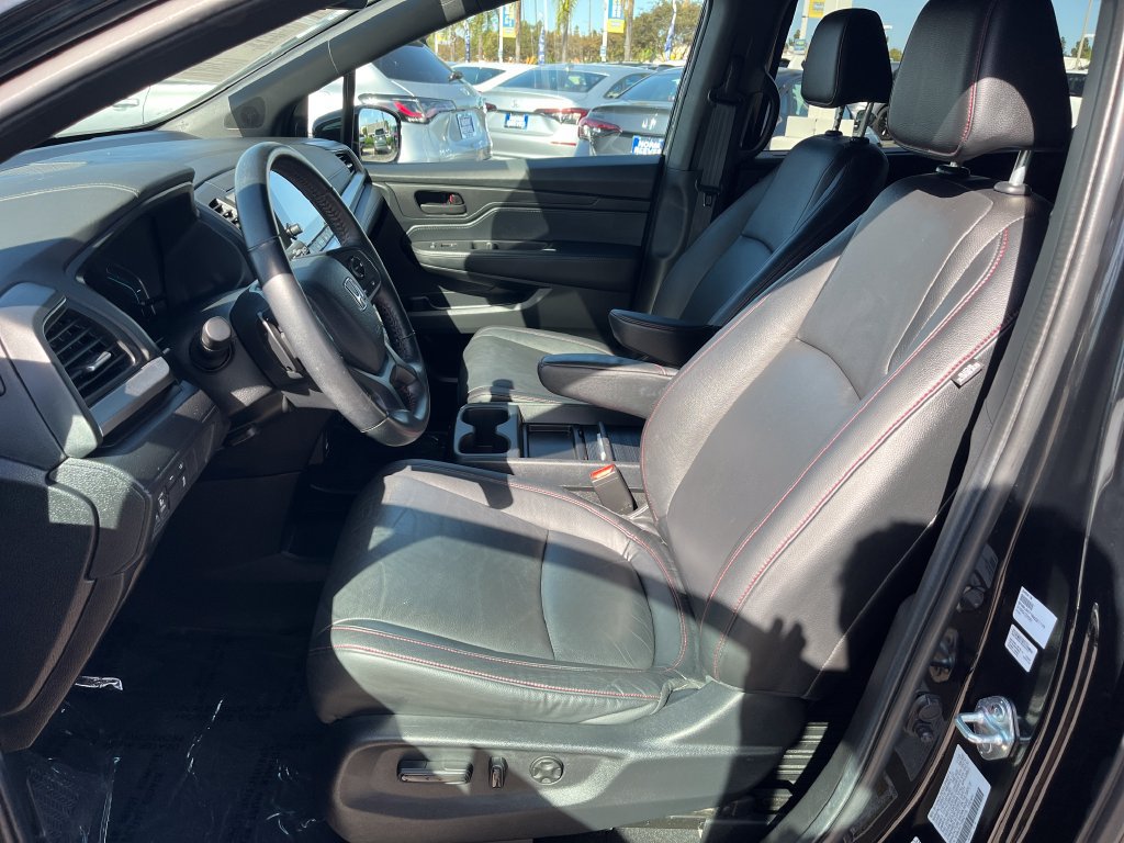 Used 2024 Honda Odyssey Sport image 9