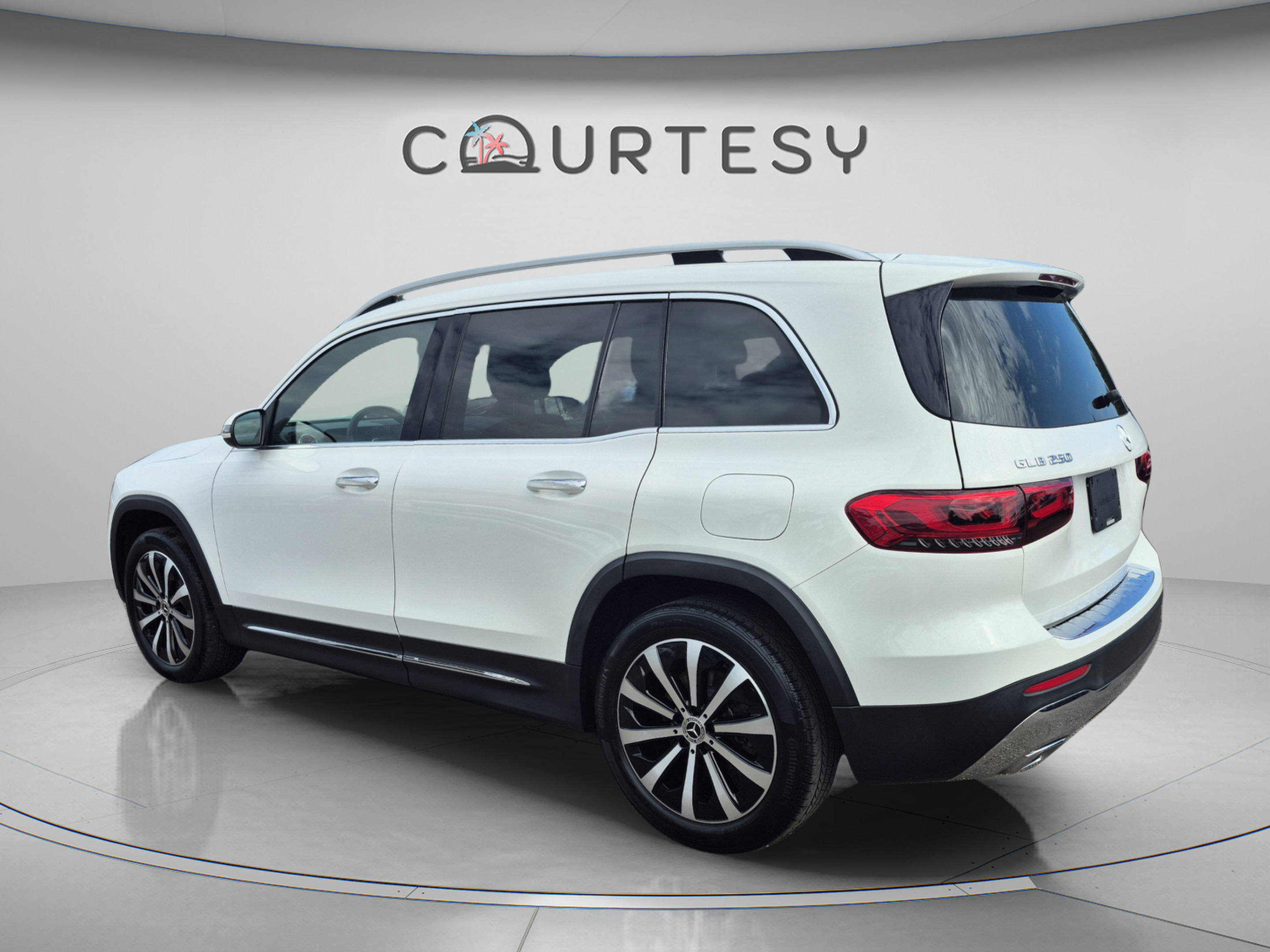 Used 2022 Mercedes-Benz GLB 250 image 5