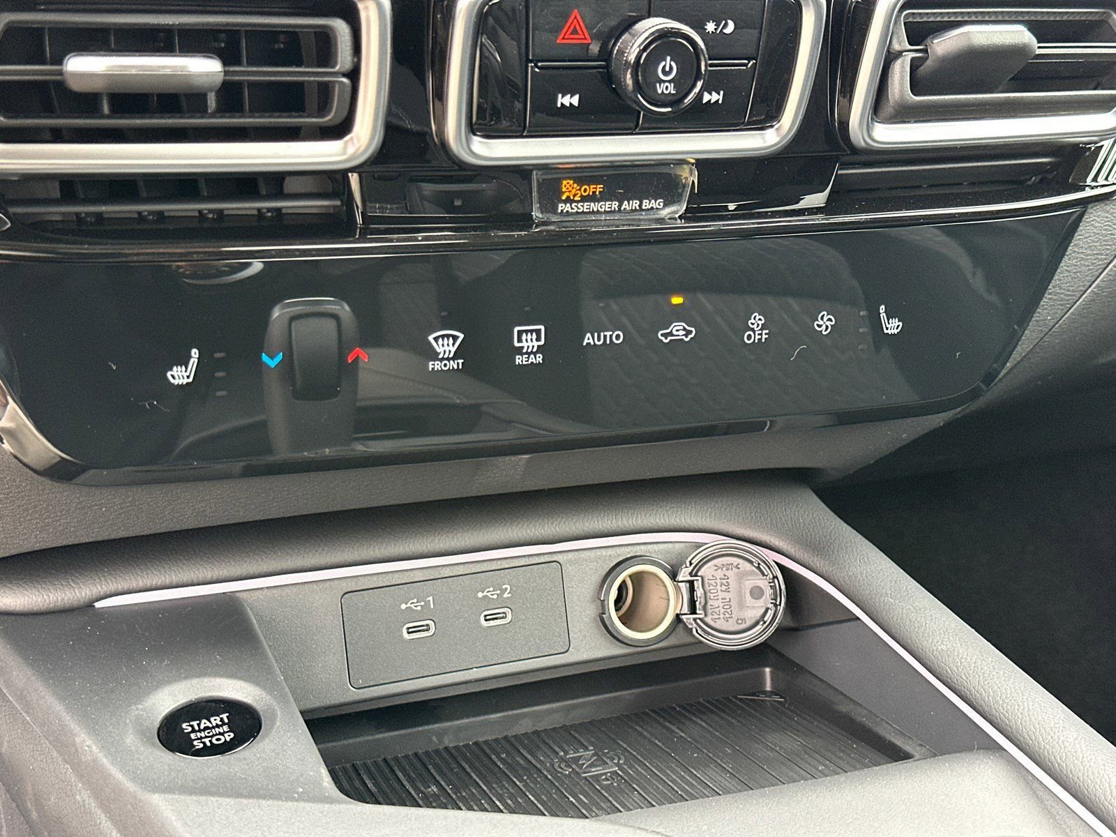 New 2026 Nissan Sentra SV w/ SV Convenience Package FWD image 31
